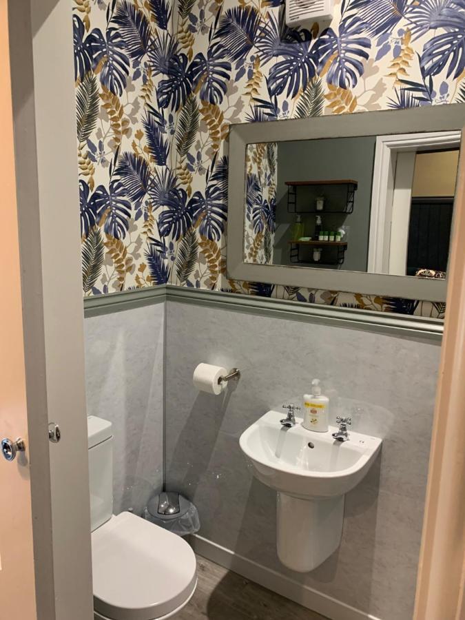 Cornerhouse Guesthouse بنريث المظهر الخارجي الصورة