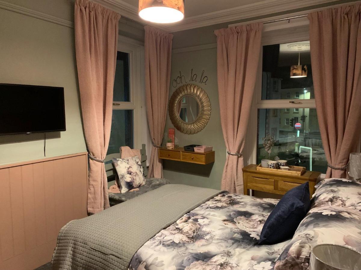 Cornerhouse Guesthouse بنريث المظهر الخارجي الصورة