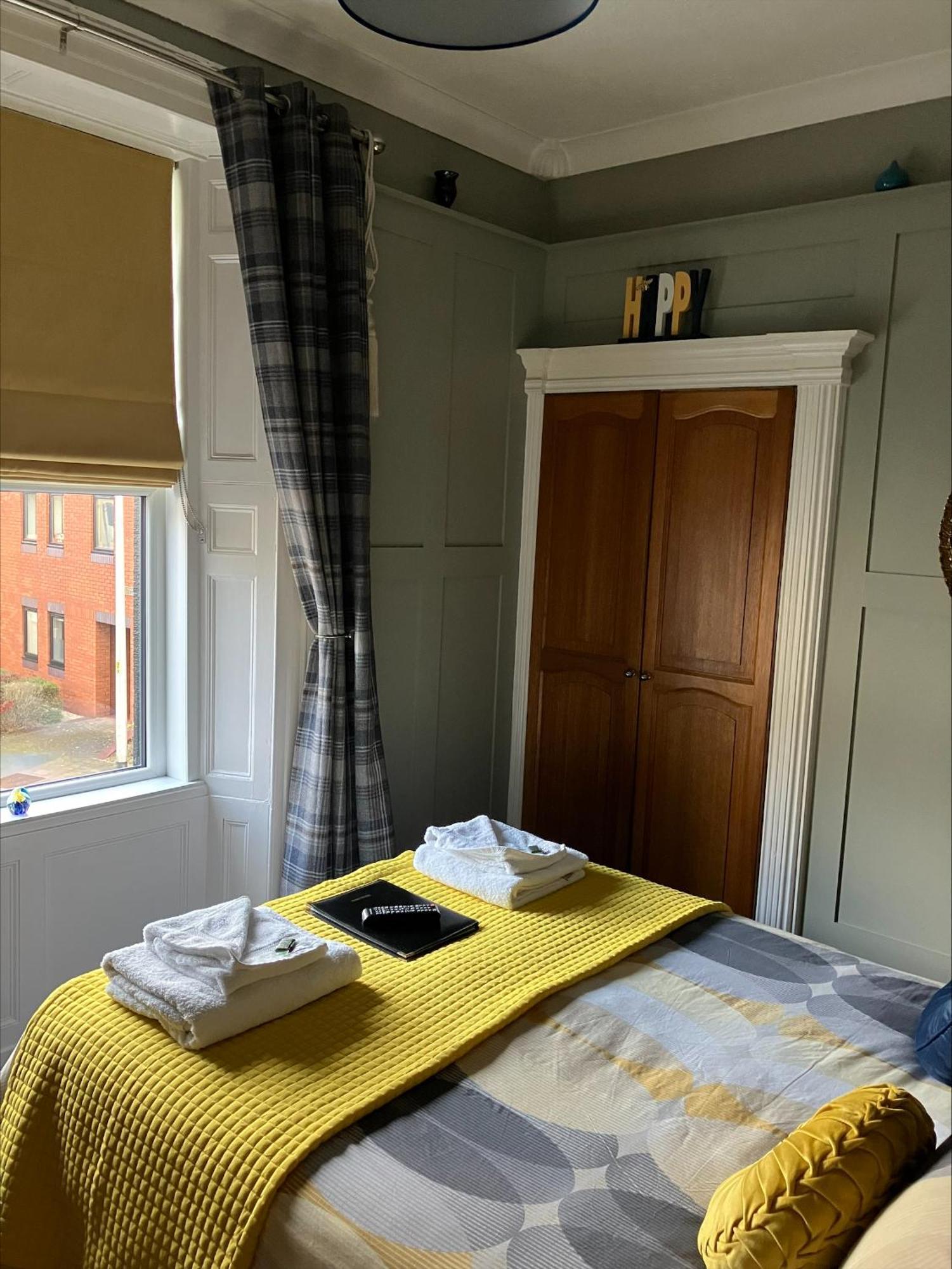 Cornerhouse Guesthouse بنريث المظهر الخارجي الصورة